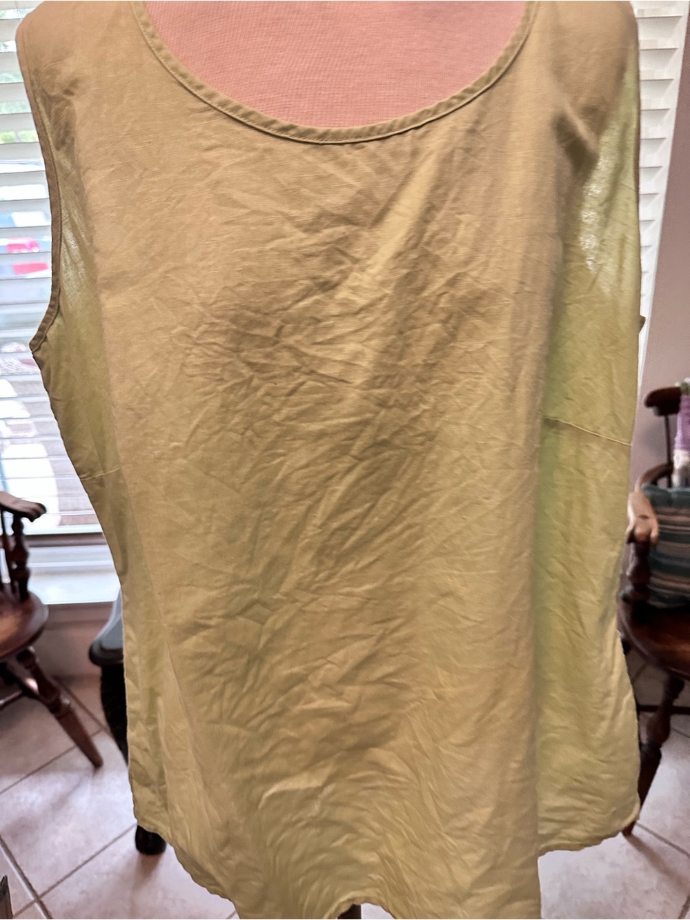 Covington Woman Linen Blend Sleeveless Tank Top